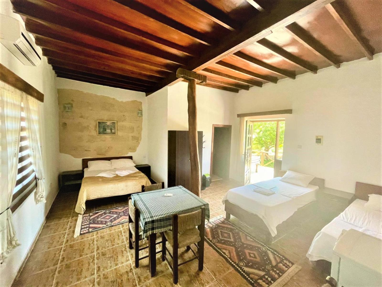 Castle Karpasia Guest House Authentic Atmosphere ! Rizokarpaso Exterior photo
